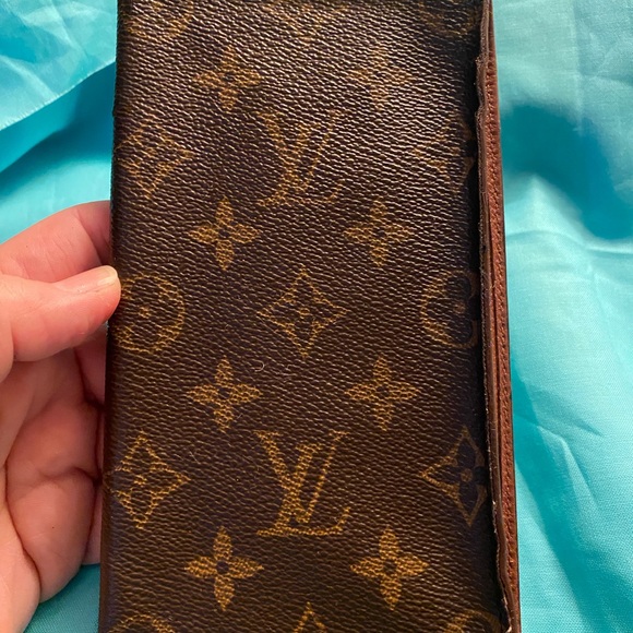 Authentic Louis Vuitton Monogram Long Wallet/Checkbook Holder - Picture 10 of 11